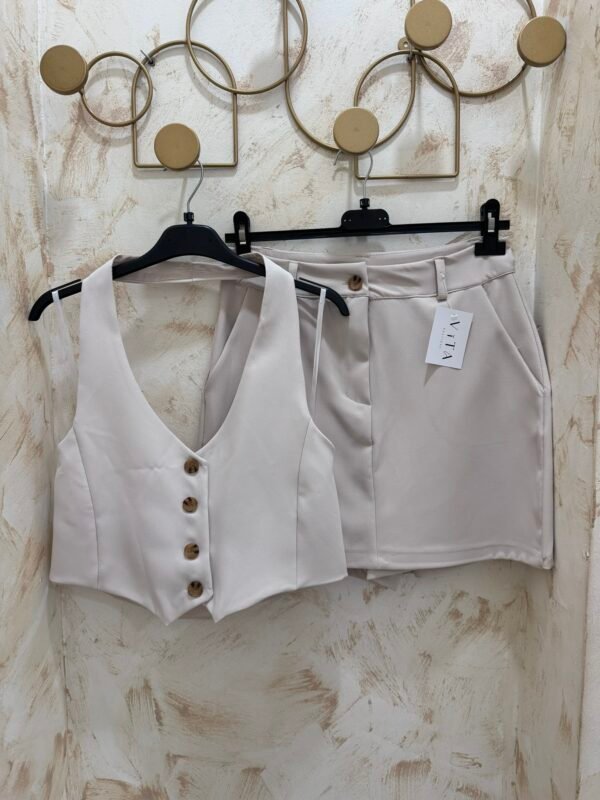 CONJUNTO PANTALÓN CORTO Y TOP